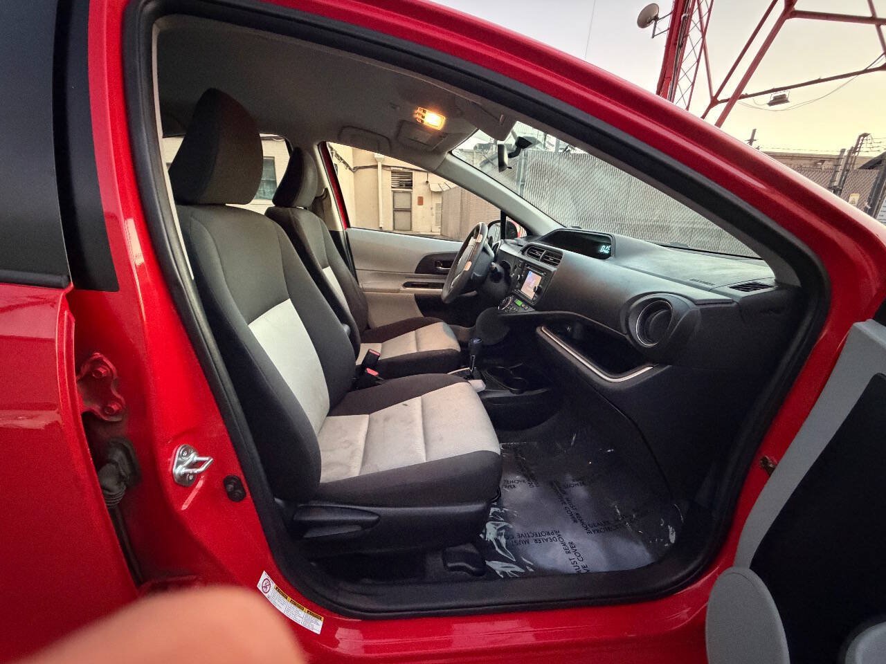 Used 2014 Toyota Prius C Three FWD image 13