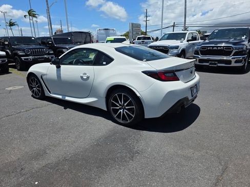 Used 2023 Toyota GR86 RWD image 5
