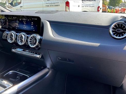 Used 2026 Mercedes-Benz GLA 250 4MATIC image 16