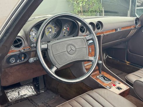 Used 1987 Mercedes-Benz 560 SL image 30