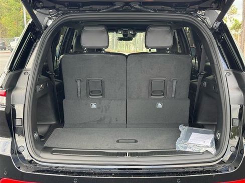 New 2025 Jeep Grand Cherokee L Altitude image 6