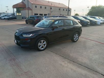 Used 2025 Honda HR-V LX