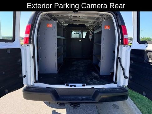 Used 2026 Chevrolet Express 3500 w/ Driver Convenience Package RWD image 9