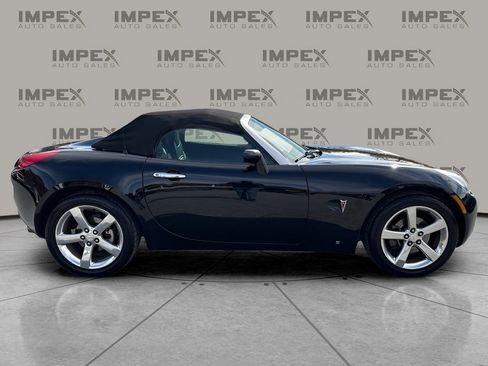 Used 2007 Pontiac Solstice Convertible w/ Premium Package image 6