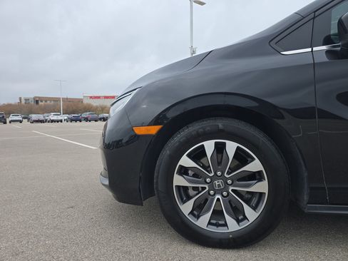 Certified 2024 Honda Odyssey EX-L image 14