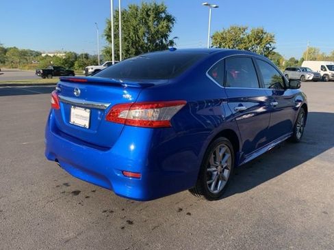 Used 2015 Nissan Sentra SR w/ SR Premium Package image 3