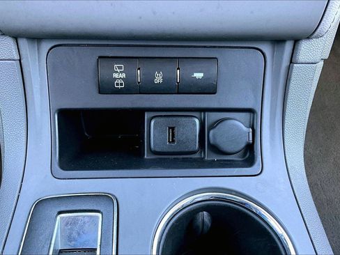 Used 2015 Chevrolet Traverse LS FWD image 33