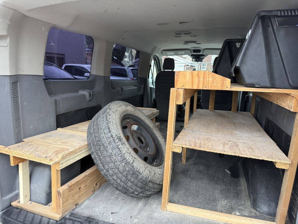 Used 2017 Ford Transit 150 XL RWD image 12