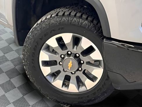 Used 2025 Chevrolet Silverado 2500 Custom w/ Custom Value Package AWD/4WD image 20