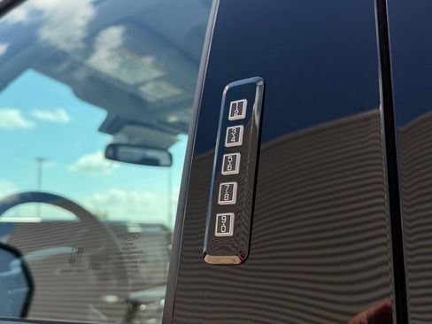 New 2026 Ford F250 Lariat w/ Black Appearance Package AWD/4WD image 11