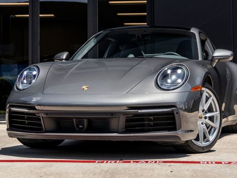 Certified 2020 Porsche 911 Carrera RWD image 7