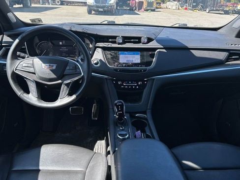 Certified 2022 Cadillac XT5 Sportv AWD/4WD image 8