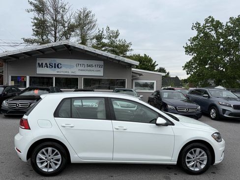 Used 2018 Volkswagen Golf S FWD image 3