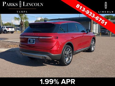 Used 2024 Lincoln Corsair FWD w/ Equipment Group 101A image 4