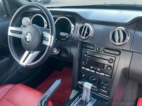 Used 2006 Ford Mustang GT RWD image 30
