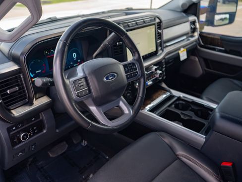 Used 2024 Ford F250 Lariat AWD/4WD image 9