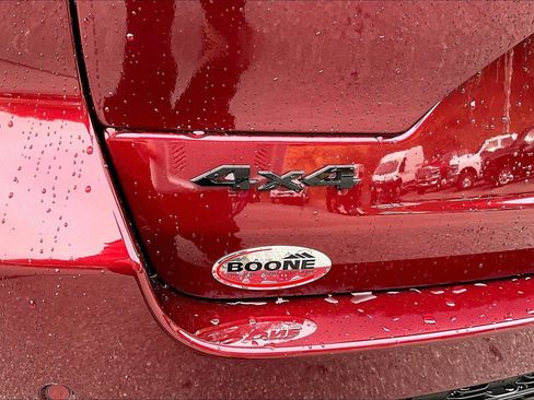 New 2025 Jeep Grand Cherokee Altitude AWD/4WD image 12