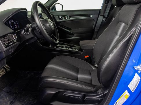 Used 2025 Honda Civic Sport image 18