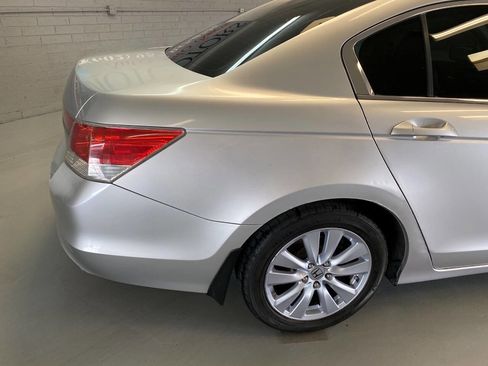 Used 2011 Honda Accord EX-L image 18