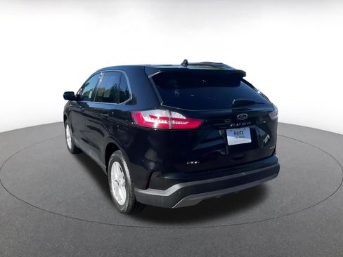 Used 2022 Ford Edge SEL image 11