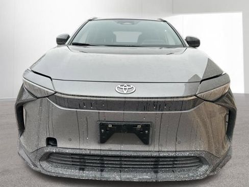 Used 2023 Toyota bZ4X XLE image 9