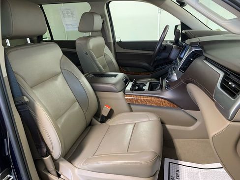 Used 2020 Chevrolet Suburban Premier w/ Max Trailering Package AWD/4WD image 36
