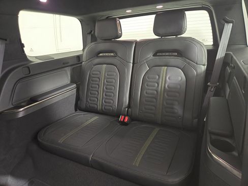 Used 2024 Rivian R1S Adventure AWD/4WD image 22