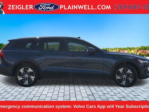 Used 2024 Volvo V60 B5 Cross Country Plus AWD/4WD image 6