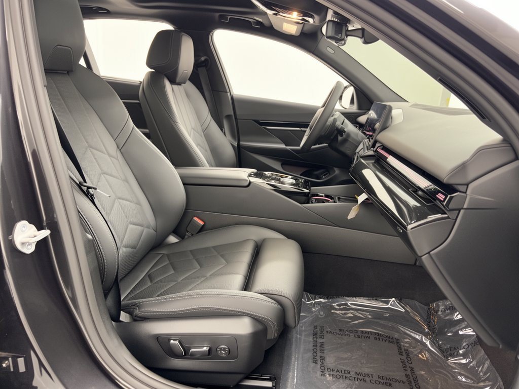 Certified 2026 BMW 530i RWD image 30