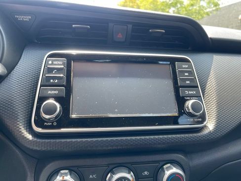 Used 2025 Nissan Kicks Play S FWD image 17