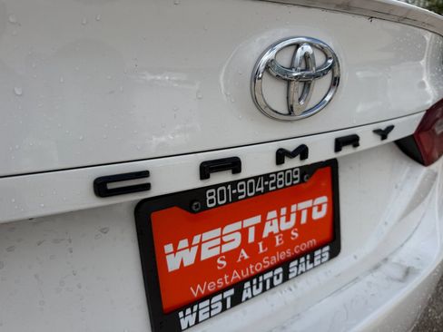 Used 2021 Toyota Camry SE w/ Convenience Package FWD image 20