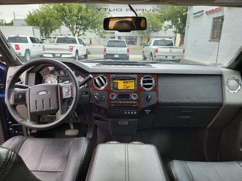 Used 2010 Ford F250 Lariat AWD/4WD image 27