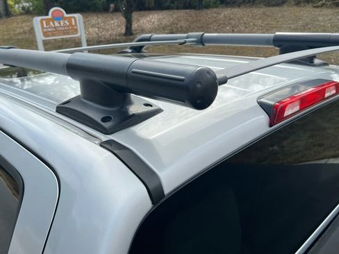 Used 2012 Nissan Frontier SL w/ Moonroof Pkg image 40