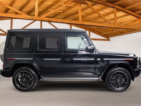 Used 2025 Mercedes-Benz G 550 image 6