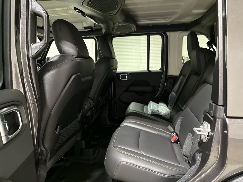 New 2026 Jeep Wrangler Unlimited Sahara AWD/4WD image 21