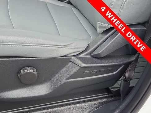 Used 2023 Ford F250 XL w/ XL Chrome Package image 13