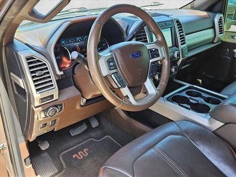 Used 2017 Ford F250 King Ranch w/ King Ranch Ultimate Package AWD/4WD image 9