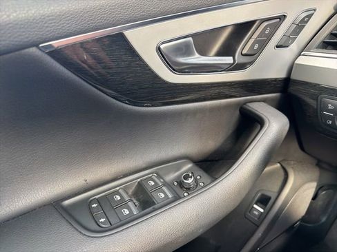 Used 2019 Audi Q7 2.0T Premium Plus w/ Premium Plus Package image 11