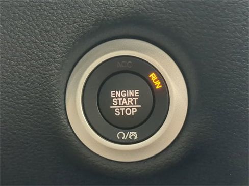 New 2026 Chrysler Pacifica Select w/ S Appearance Package image 36