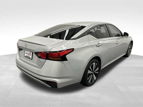 Used 2022 Nissan Altima 2.5 SV image 9