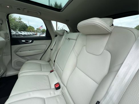 Used 2023 Volvo XC60 B5 Plus AWD/4WD image 26