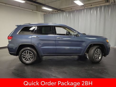 Used 2021 Jeep Grand Cherokee Limited AWD/4WD image 9