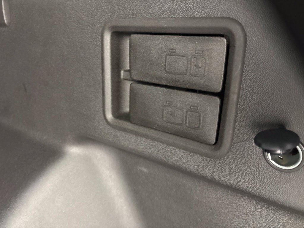 Used 2024 Chevrolet Equinox LT w/ LPO, Floor Liner Package AWD/4WD image 37