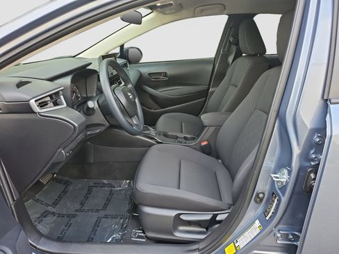Used 2025 Toyota Corolla LE w/ Convenience Package FWD image 22