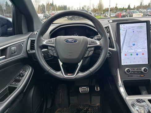 Used 2022 Ford Edge ST w/ Equipment Group 401A image 8