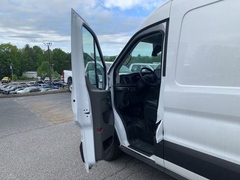 New 2024 Ford Transit 250 148 Medium Roof w/ Load Area Protection Package RWD image 20