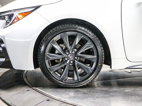 Certified 2024 Toyota Corolla SE FWD image 9