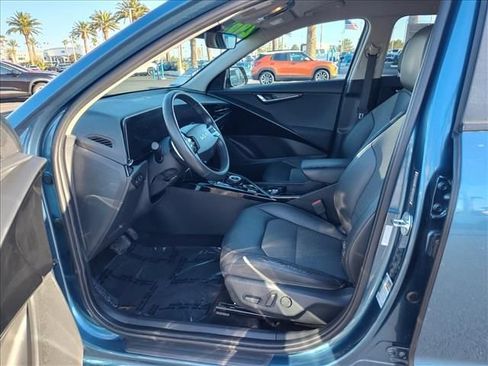 Used 2023 Kia Niro Wind w/ Wind Preserve Package FWD image 6