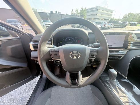 Used 2026 Toyota Camry LE FWD image 14