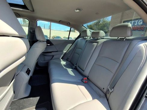 Used 2013 Honda Accord Touring image 34